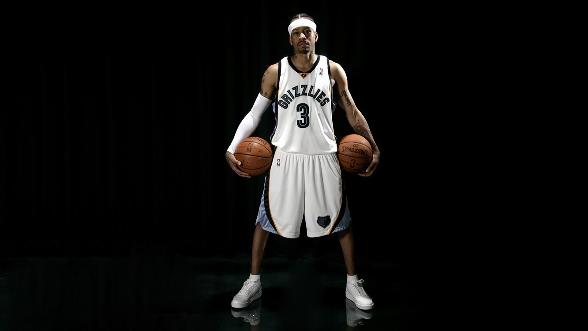 “马科斯·梅特罗的防守技术与速度，为美洲狮队提供全方位保障”