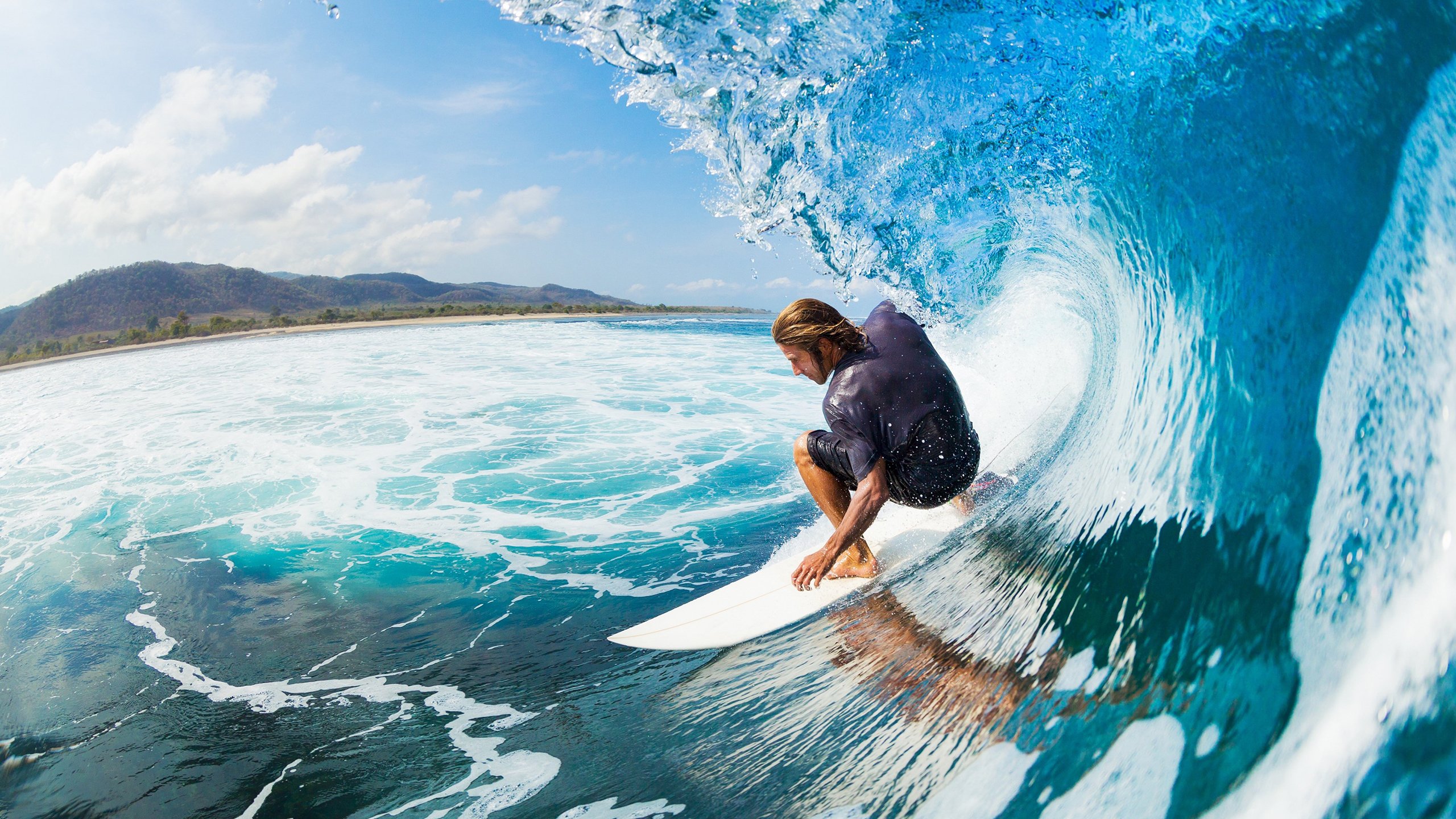 全黑队的防守体系严密，威胁敌方进攻，黑队什么意思