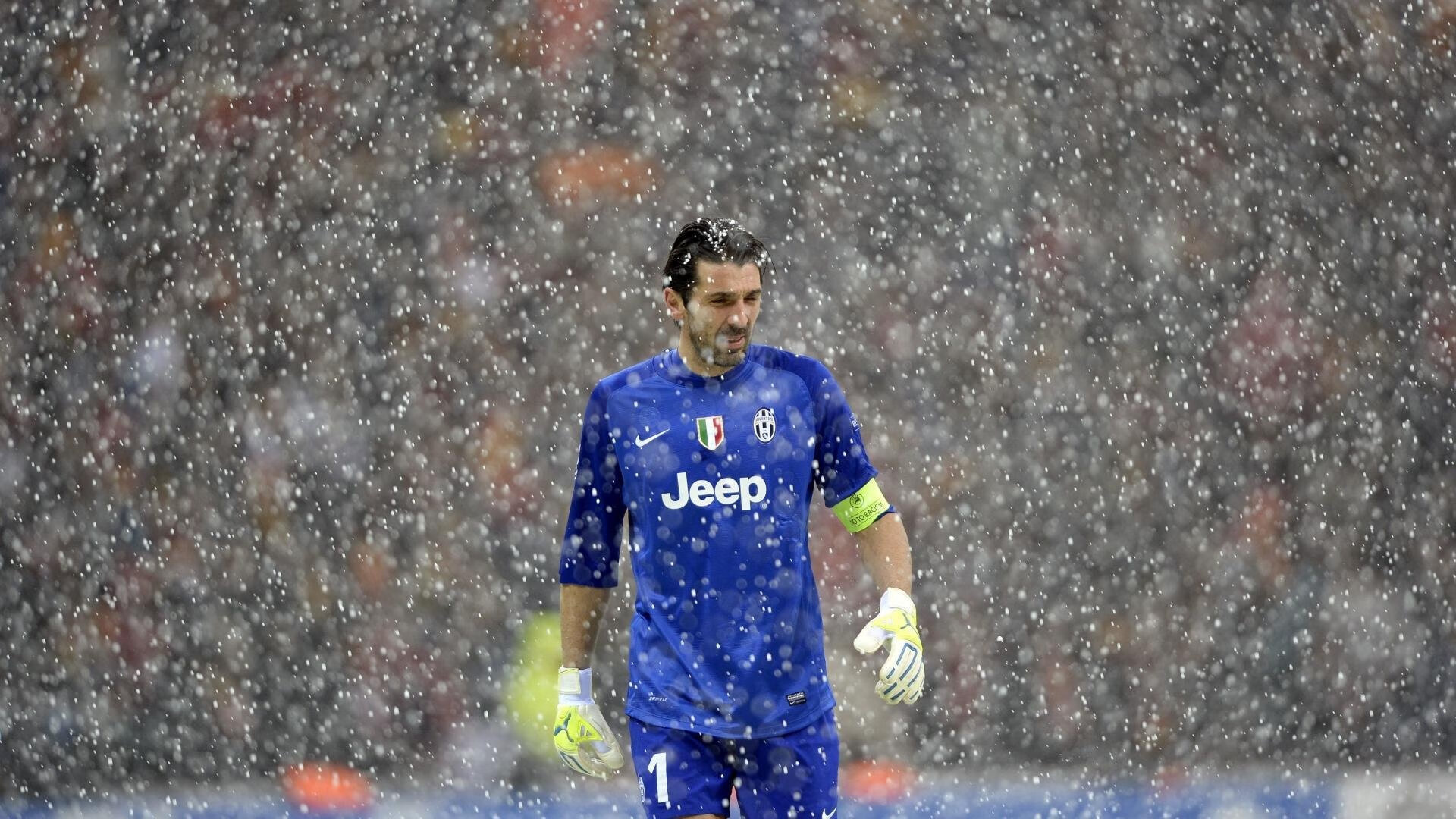 线上足球社区平台用户活跃度持续攀升，线上足球首页